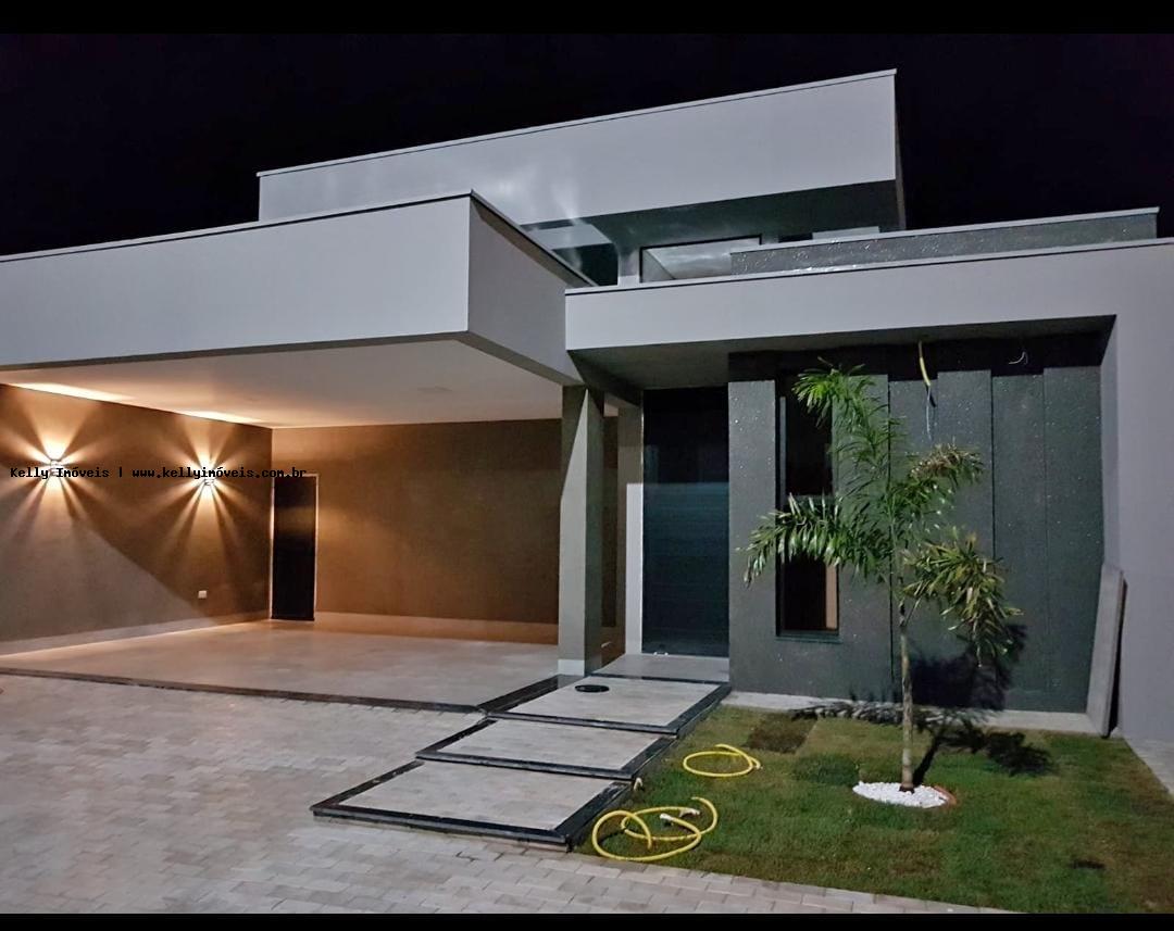 Casa de Condomínio à venda com 3 quartos, 300m² - Foto 2