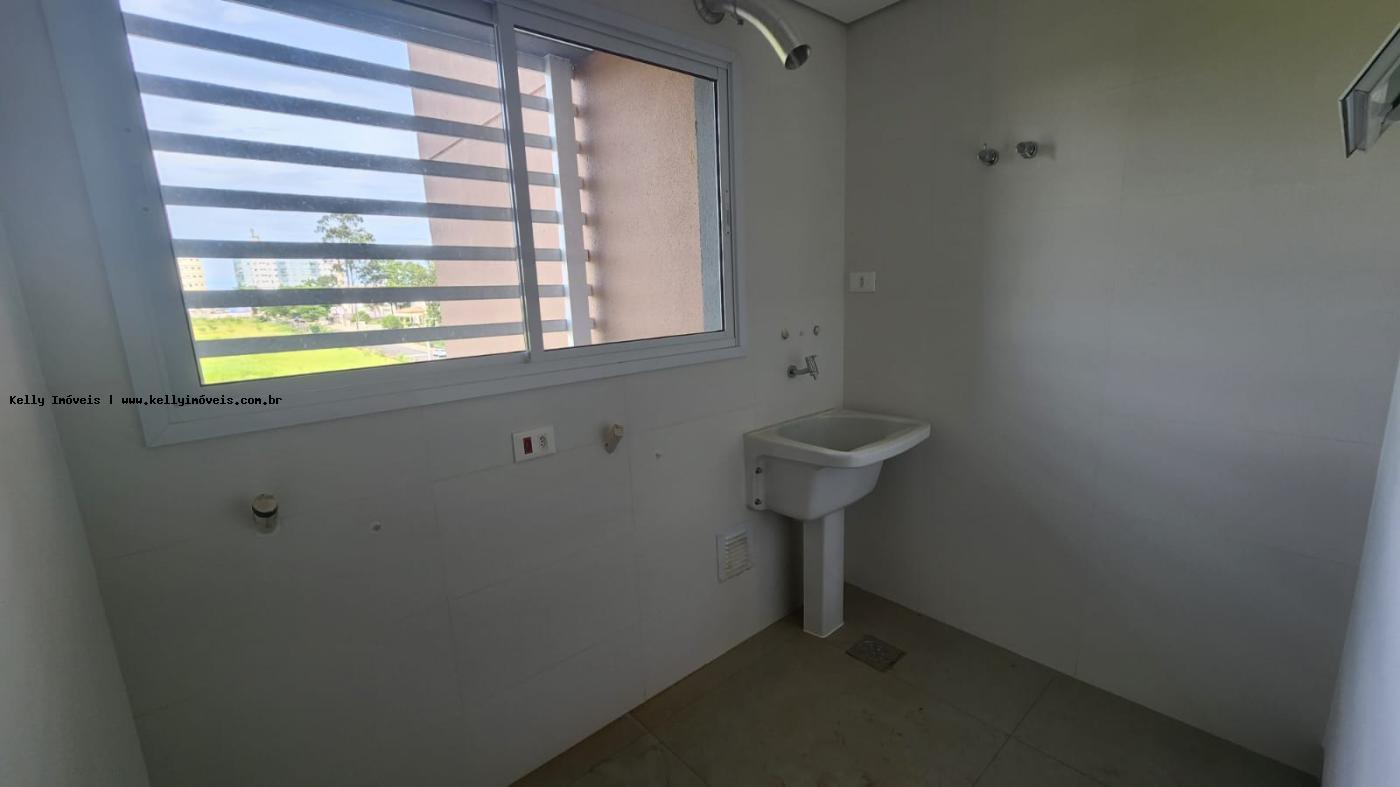 Apartamento à venda com 3 quartos, 151m² - Foto 7