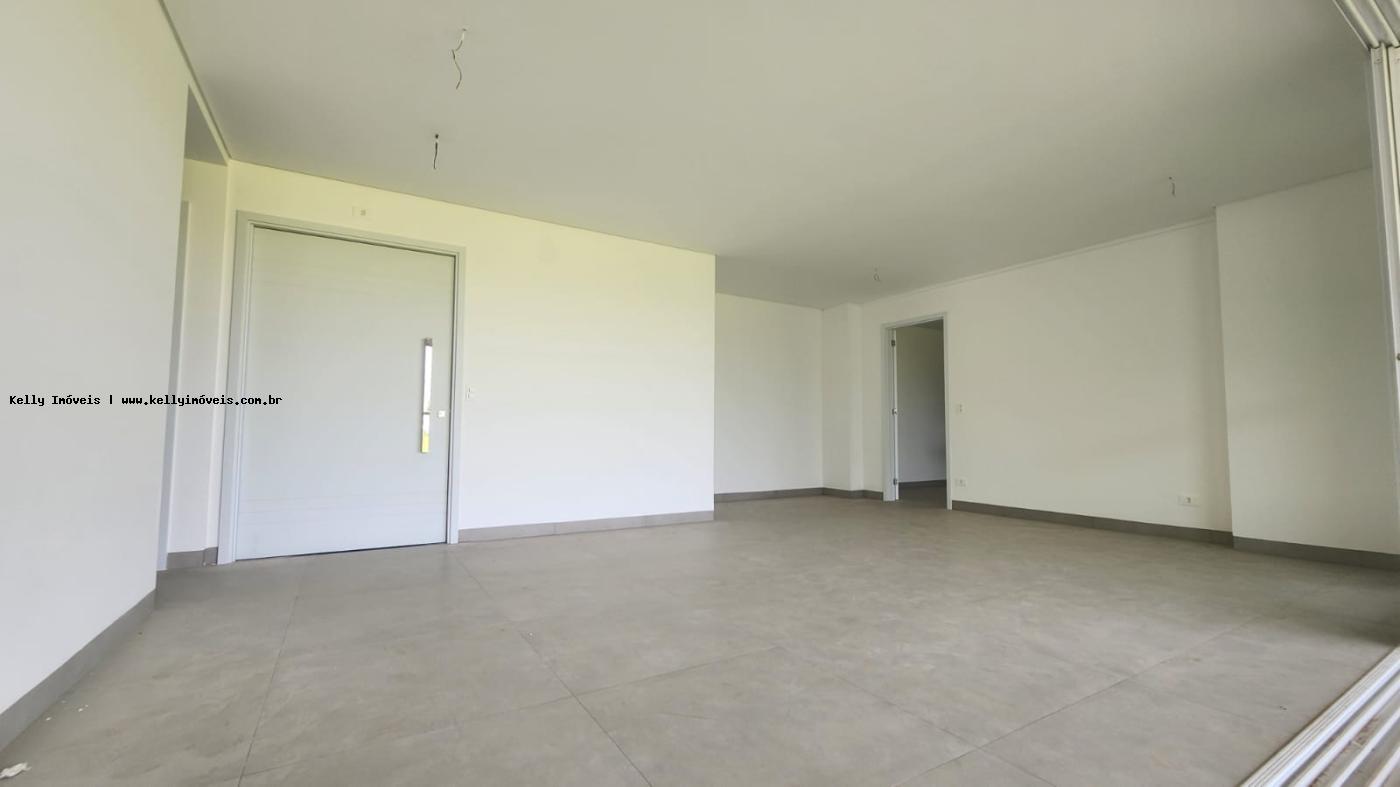 Apartamento à venda com 3 quartos, 151m² - Foto 10