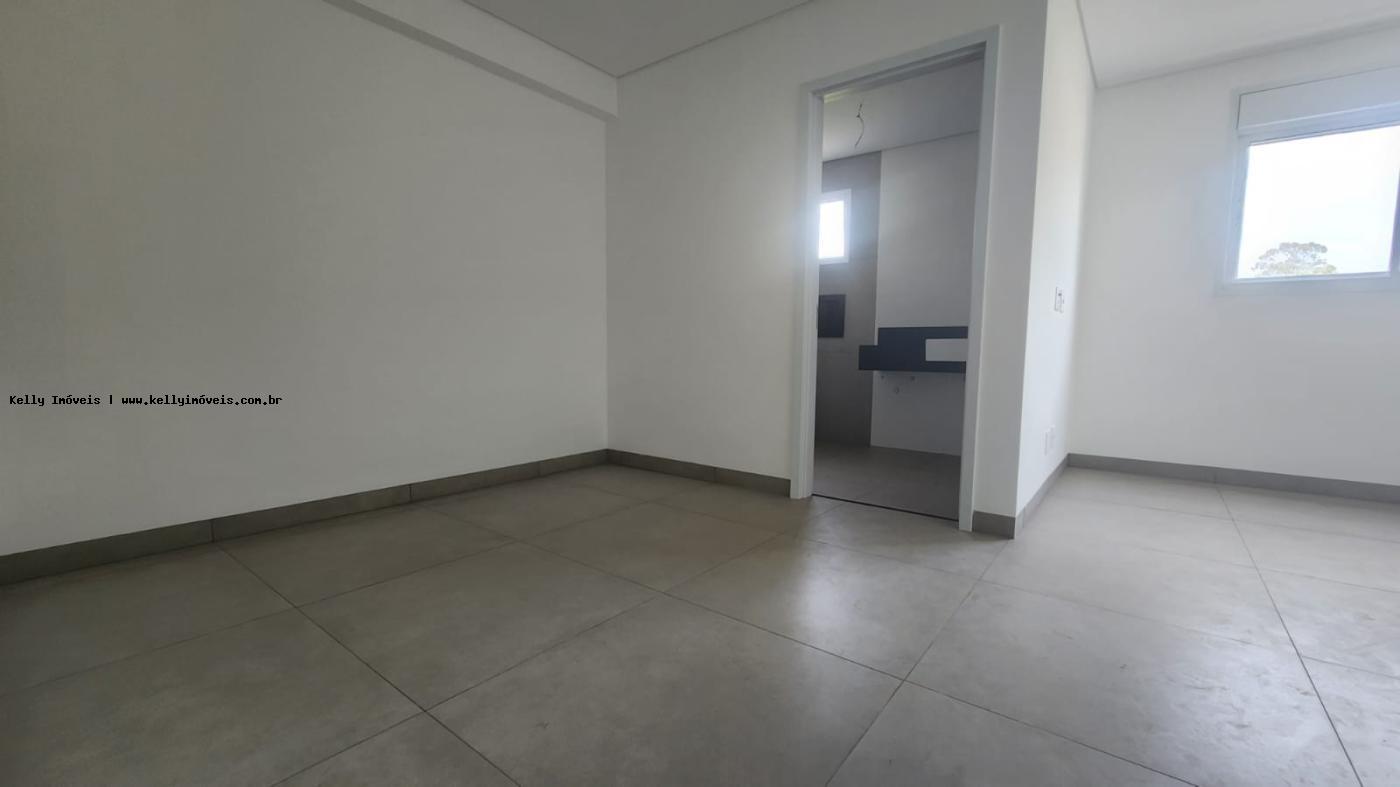 Apartamento à venda com 3 quartos, 151m² - Foto 19