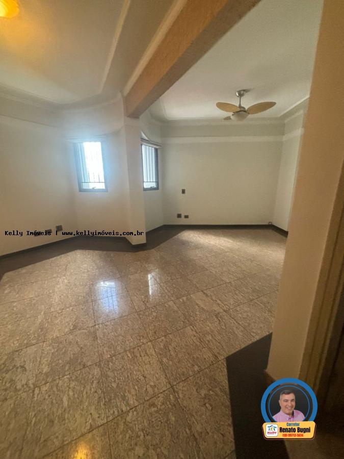 Apartamento à venda com 3 quartos, 304m² - Foto 18