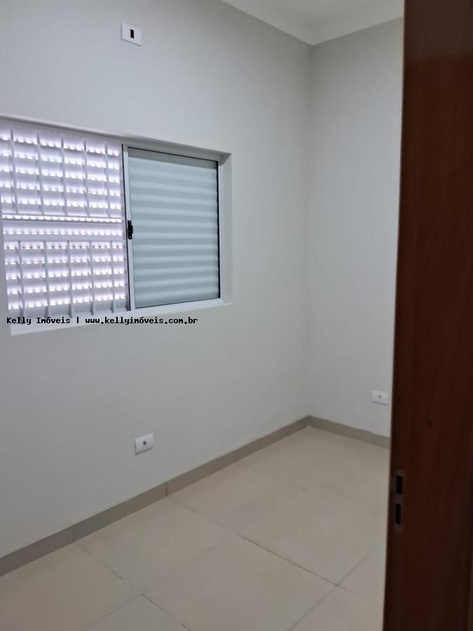 Casa à venda com 3 quartos, 200m² - Foto 9