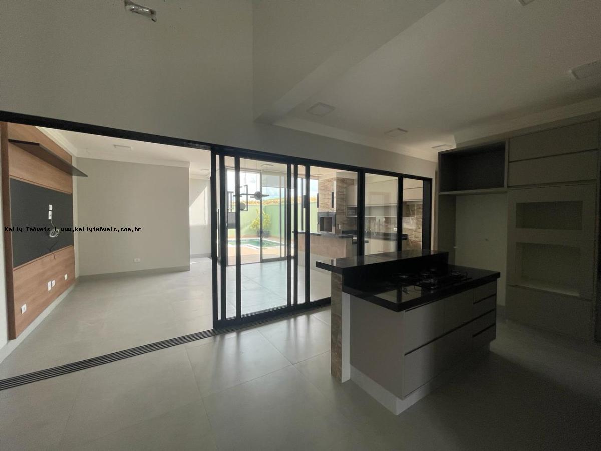 Casa de Condomínio à venda com 4 quartos, 239m² - Foto 12