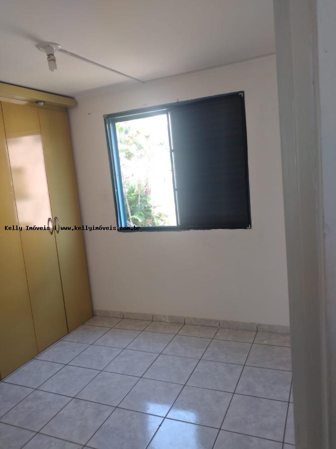 Apartamento à venda com 2 quartos, 51m² - Foto 17