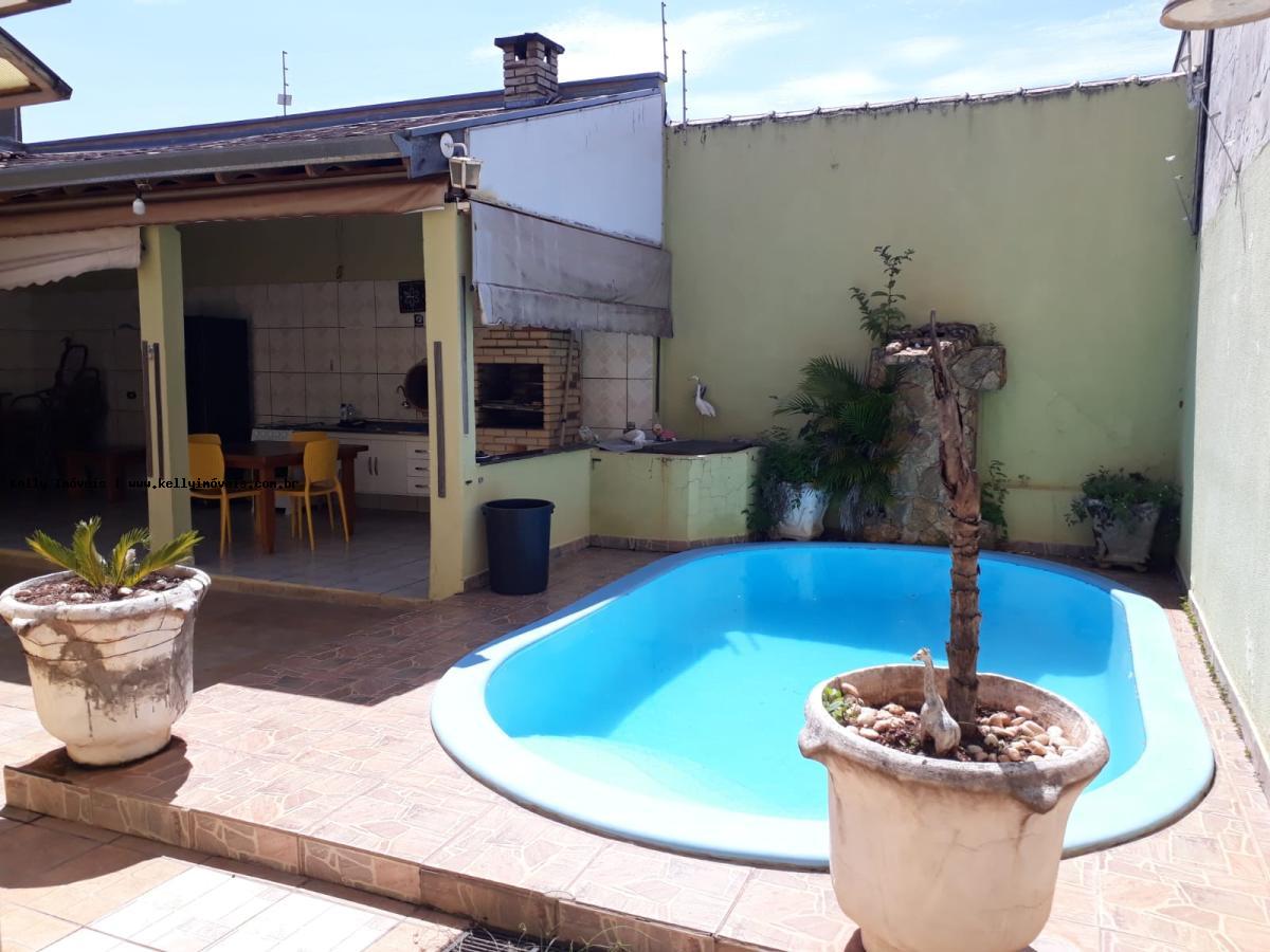 Casa à venda com 3 quartos, 300m² - Foto 6