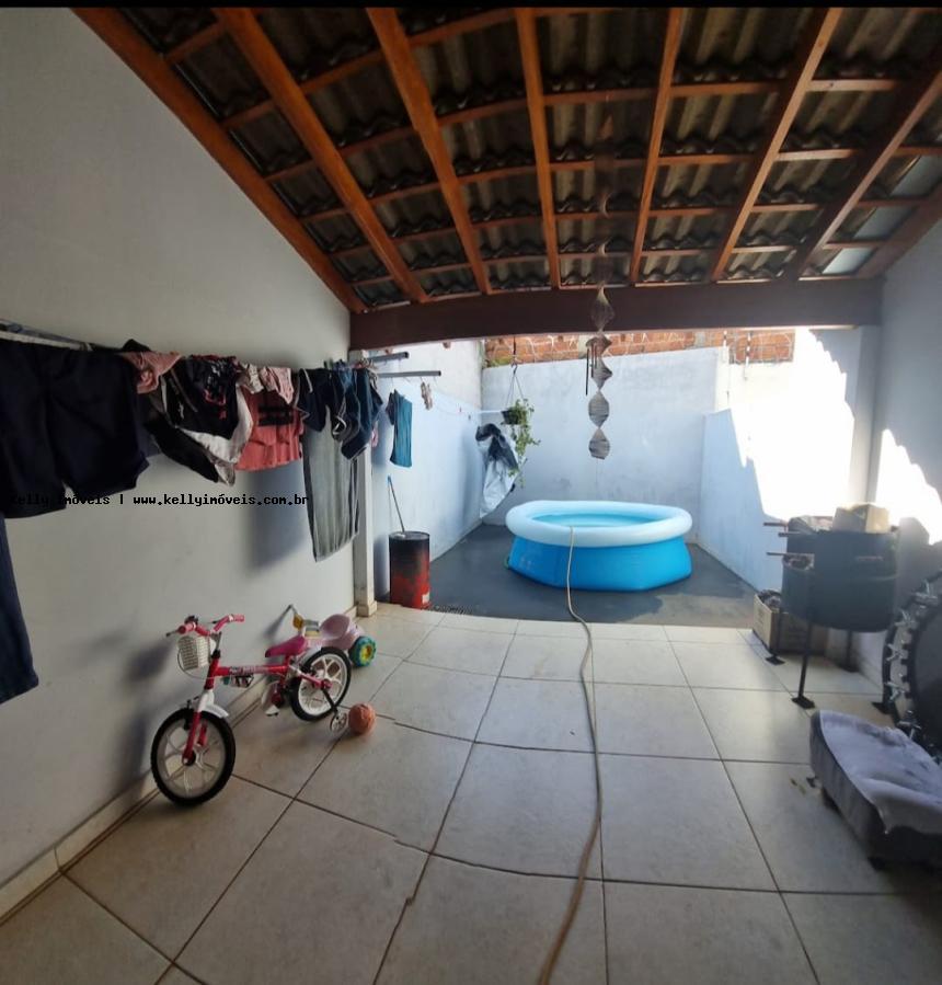 Casa à venda com 2 quartos, 110m² - Foto 5