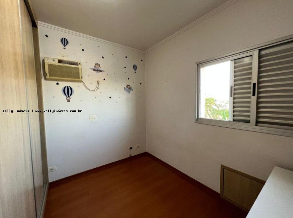 Apartamento à venda com 3 quartos, 110m² - Foto 11