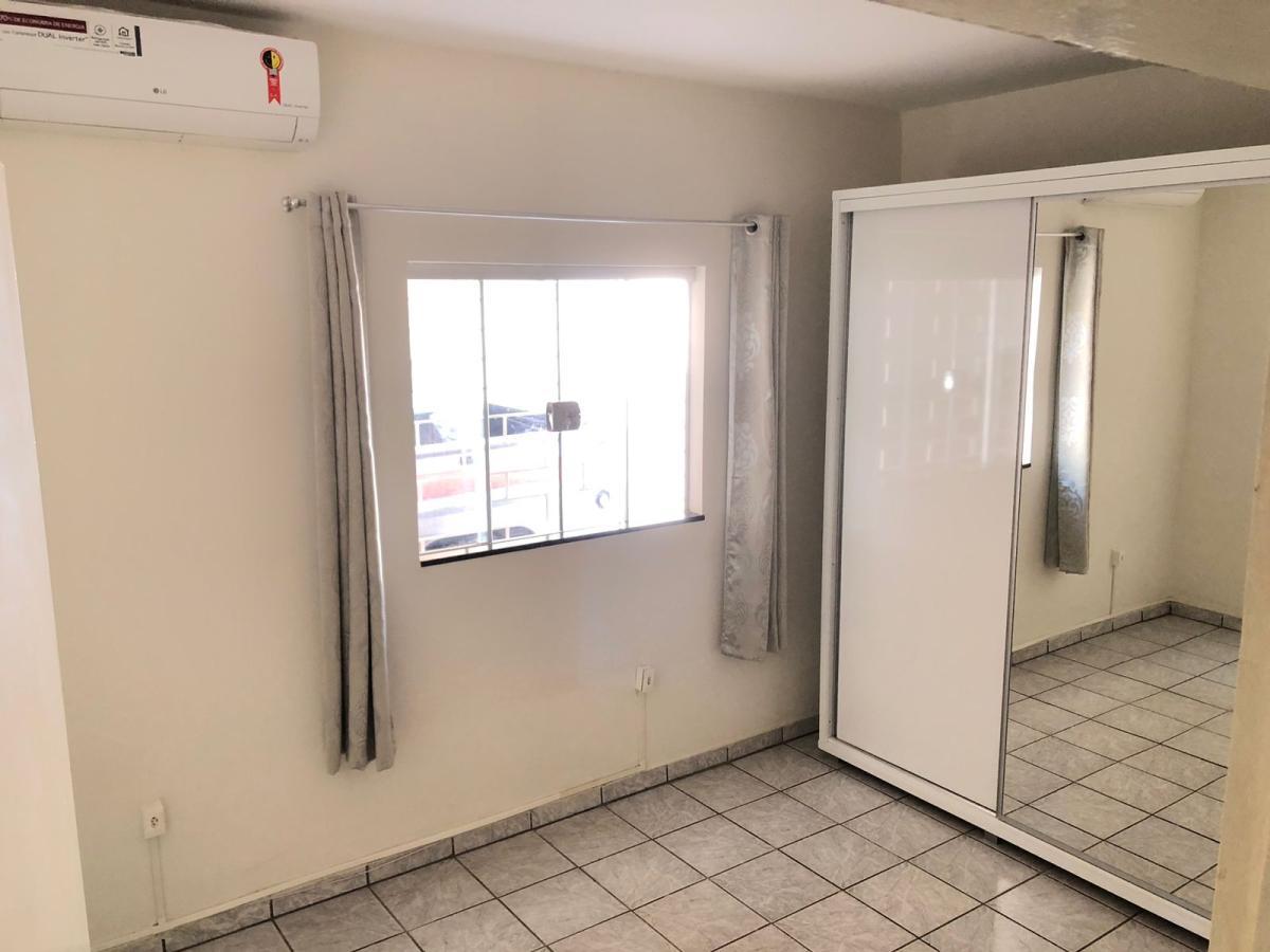 Casa à venda com 5 quartos, 252m² - Foto 10