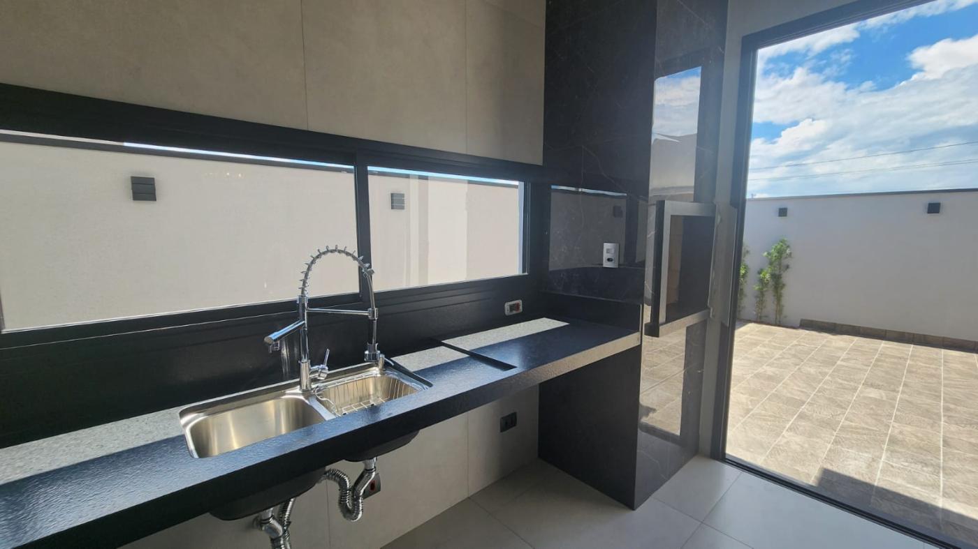 Casa de Condomínio à venda com 3 quartos, 252m² - Foto 11