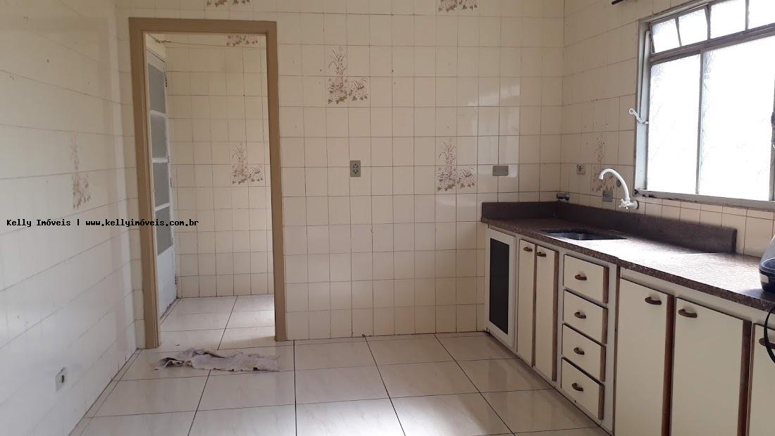 Casa à venda com 3 quartos, 200m² - Foto 10