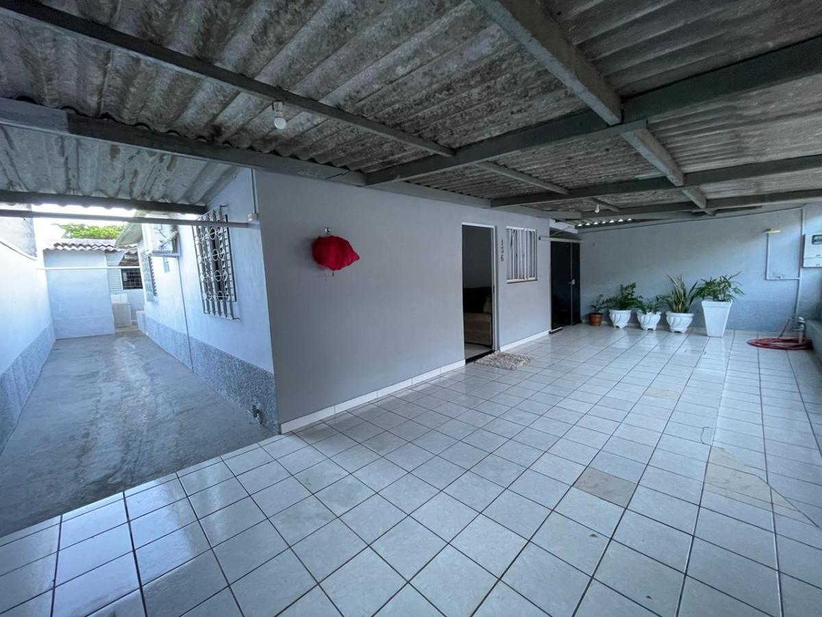 Casa à venda com 2 quartos, 200m² - Foto 8