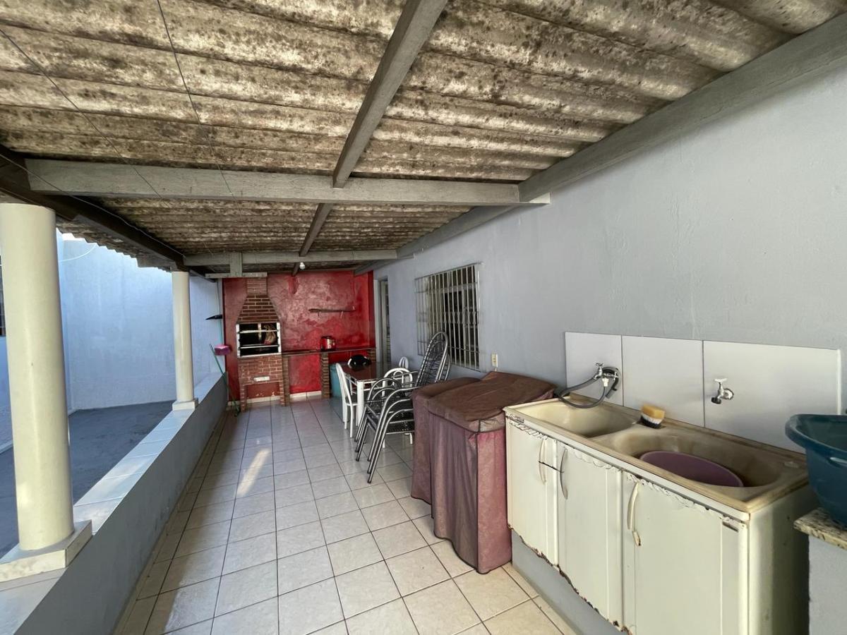 Casa à venda com 2 quartos, 200m² - Foto 18