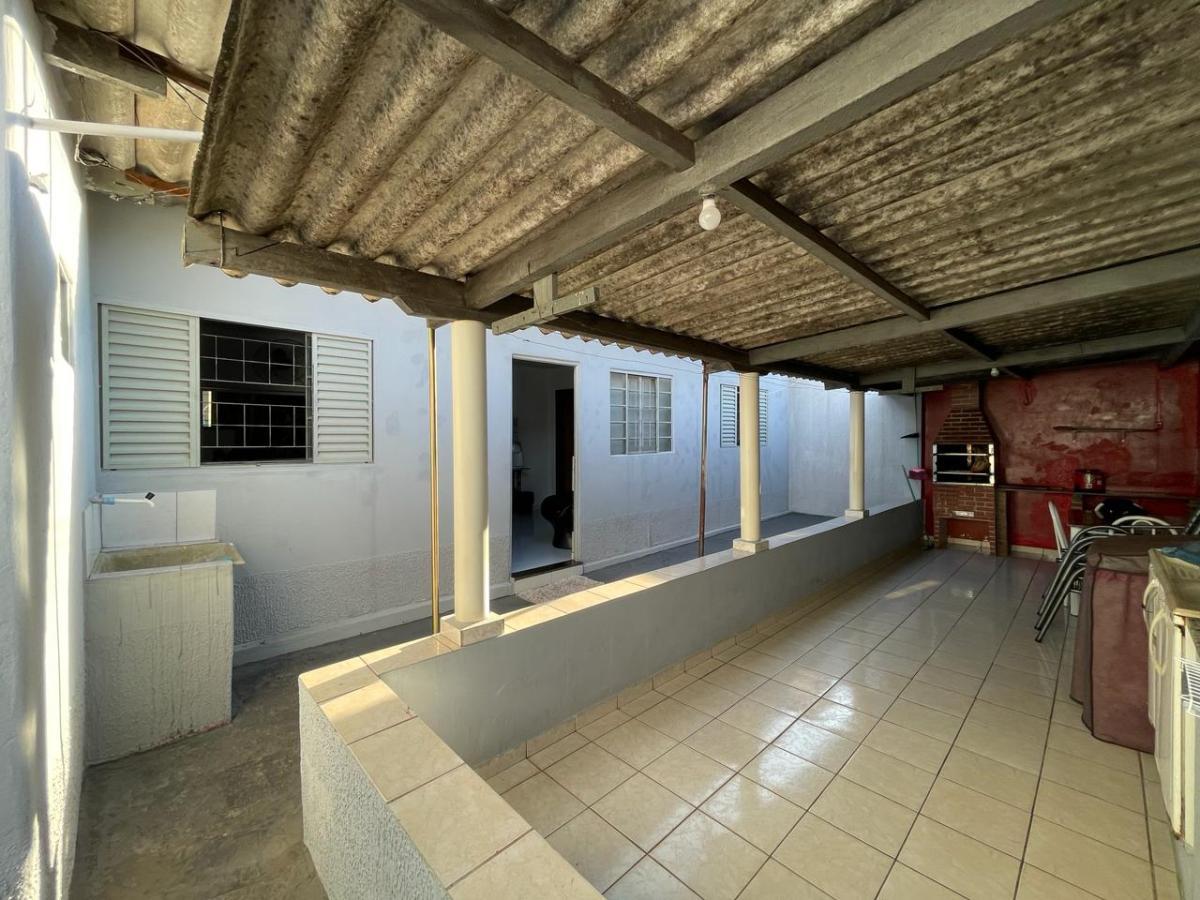 Casa à venda com 2 quartos, 200m² - Foto 16