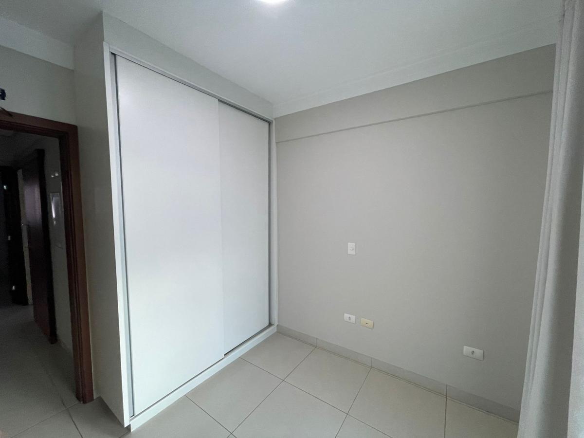 Apartamento à venda com 3 quartos, 107m² - Foto 5