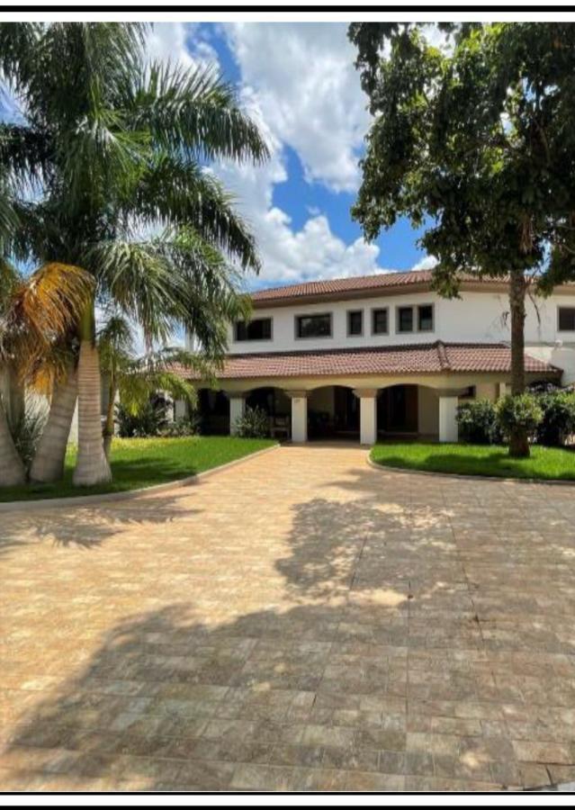 Casa de Condomínio à venda com 5 quartos, 818m² - Foto 4