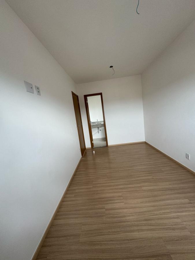 Apartamento à venda com 2 quartos, 63m² - Foto 5