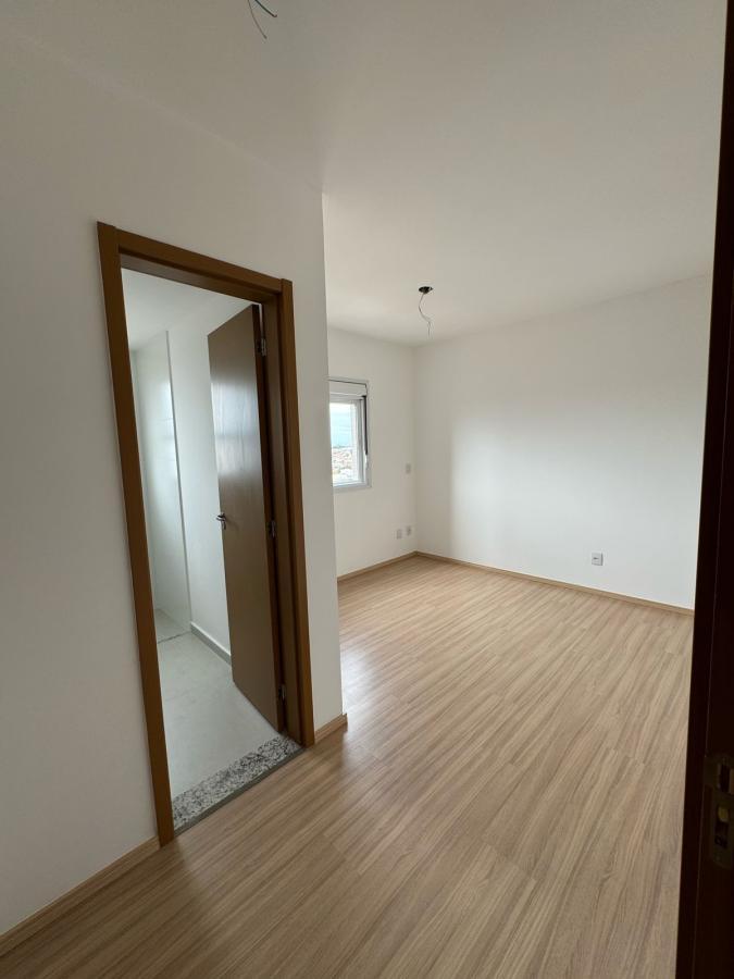 Apartamento à venda com 3 quartos, 78m² - Foto 2