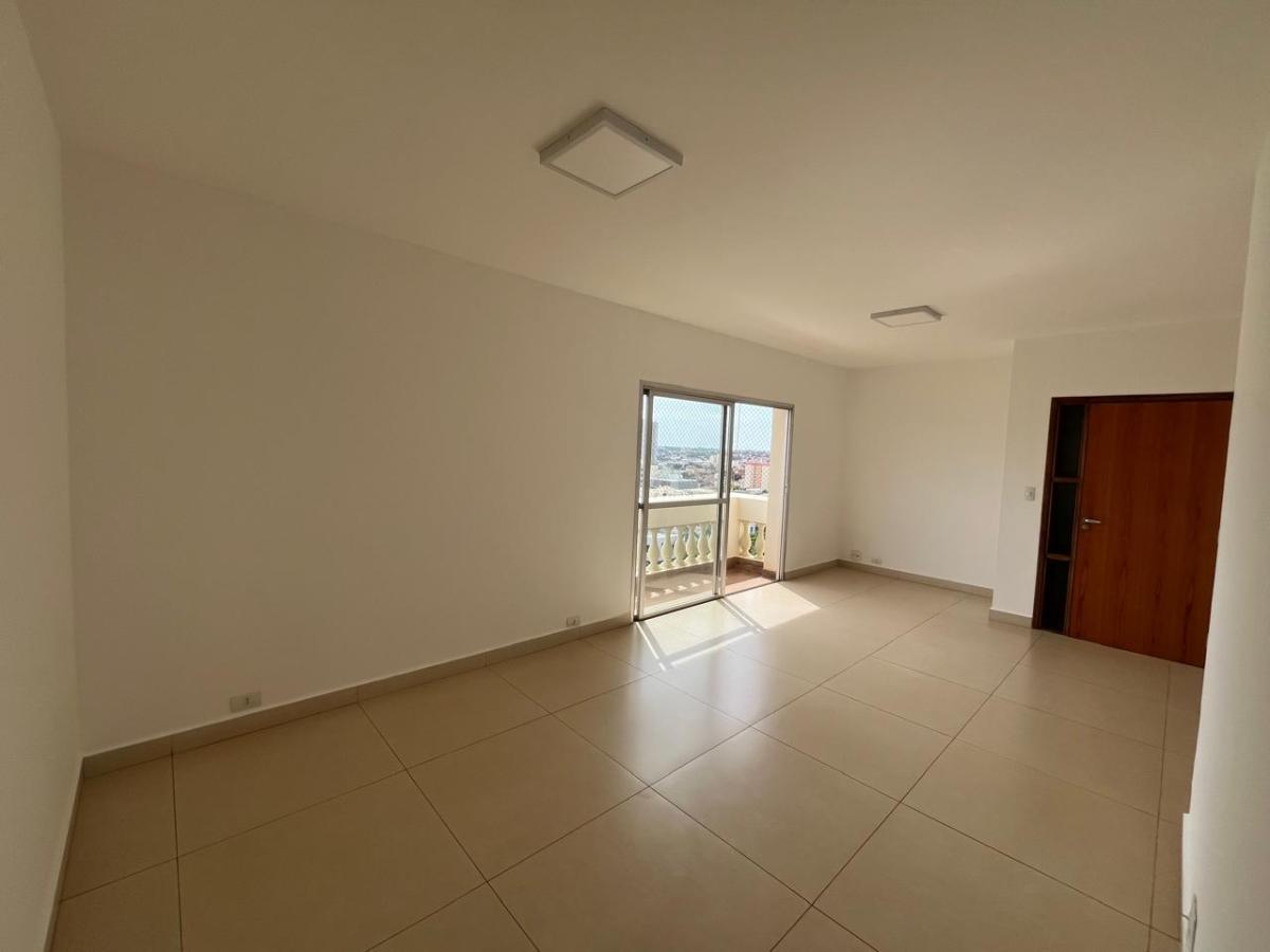 Apartamento à venda com 3 quartos - Foto 9