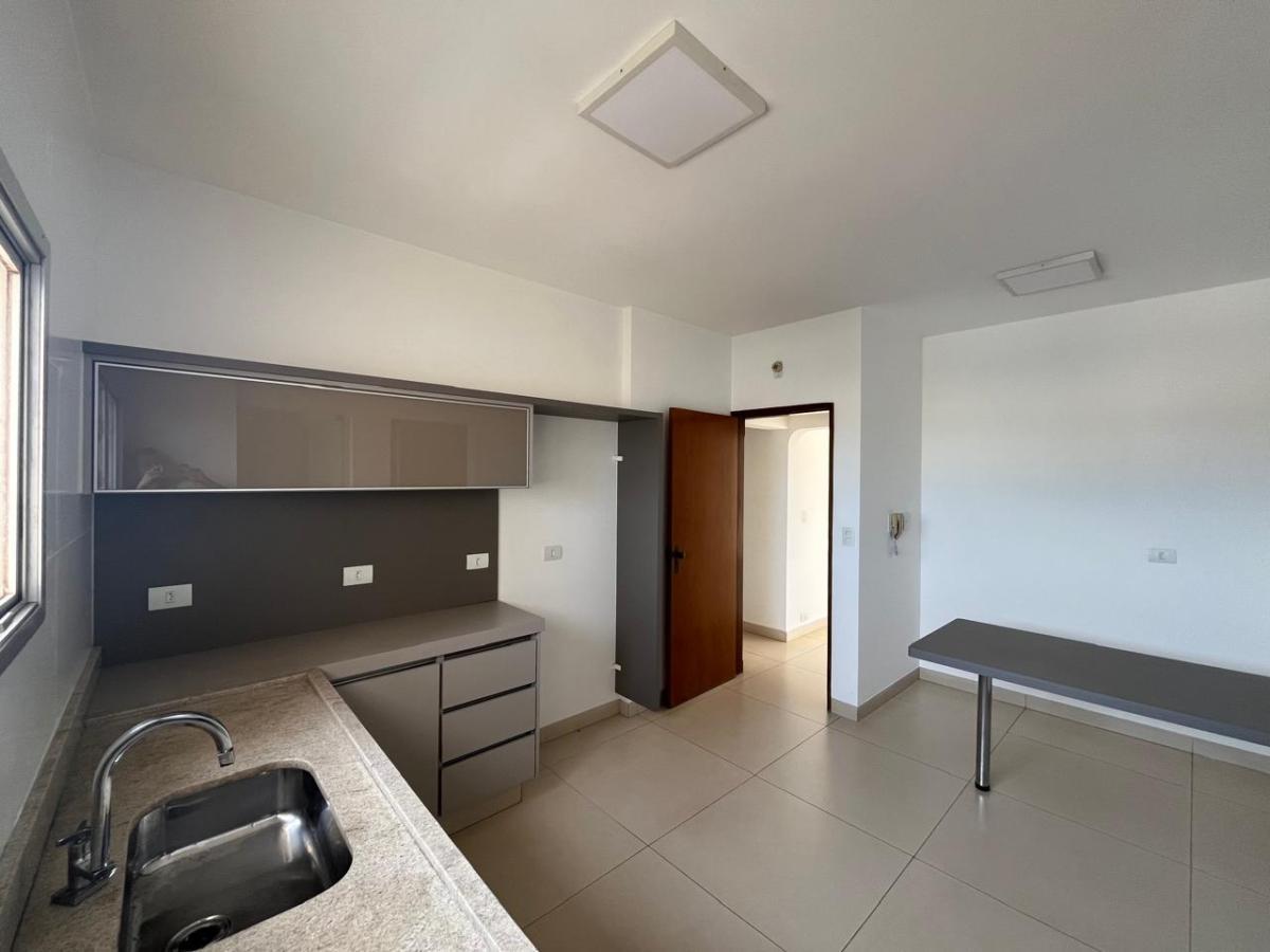 Apartamento à venda com 3 quartos - Foto 11