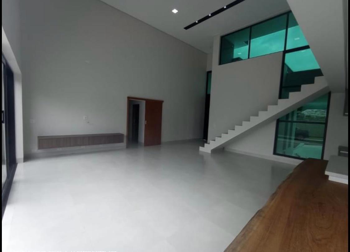 Casa de Condomínio à venda com 3 quartos, 450m² - Foto 3