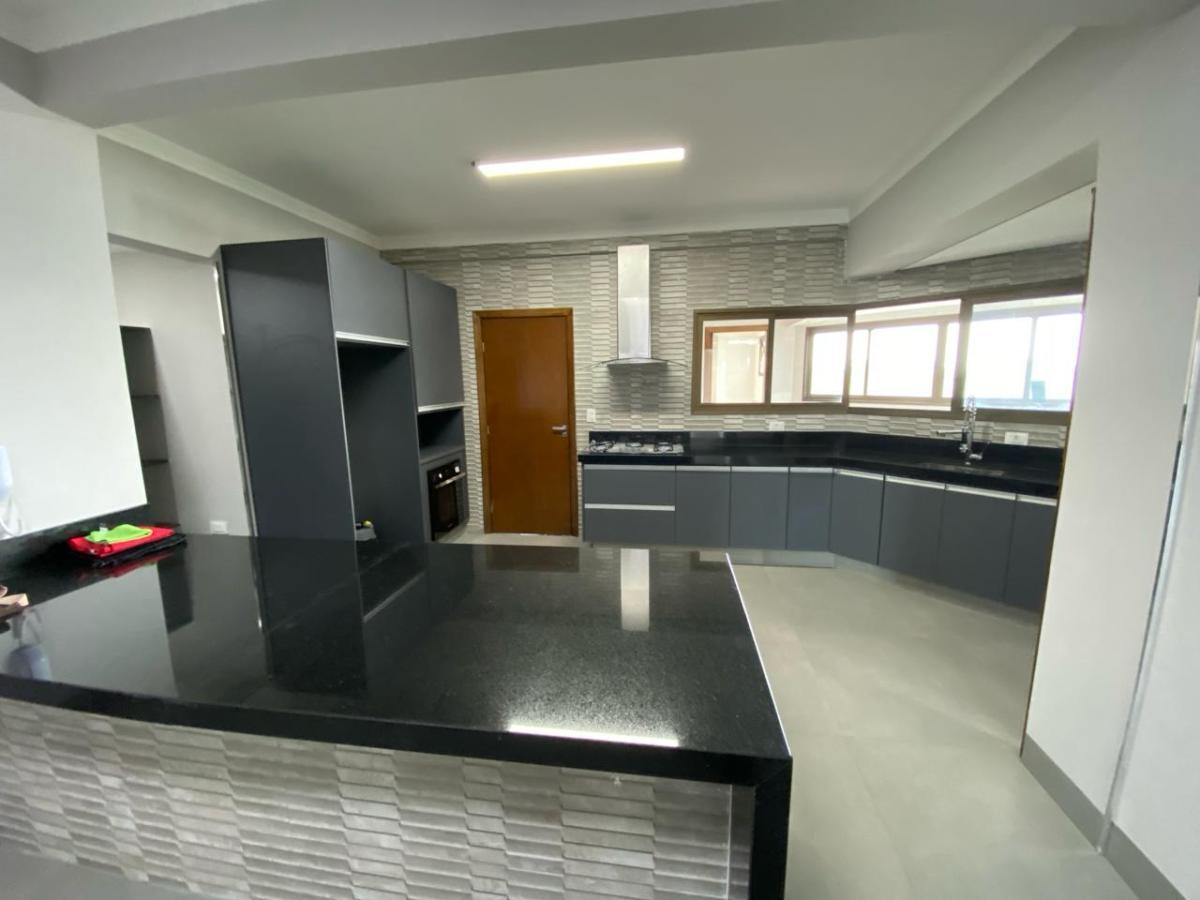 Apartamento à venda com 3 quartos, 300m² - Foto 11