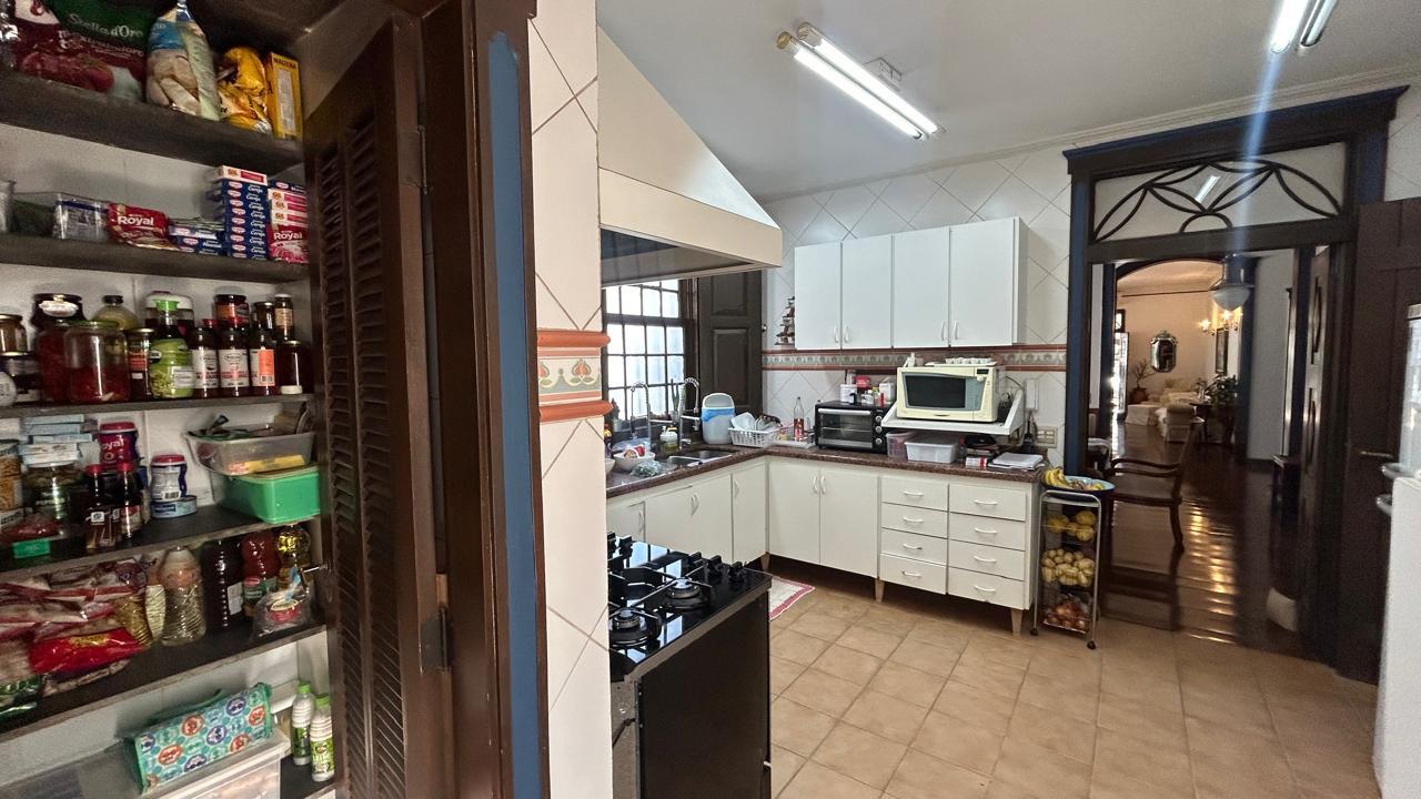 Casa à venda com 4 quartos, 500m² - Foto 32