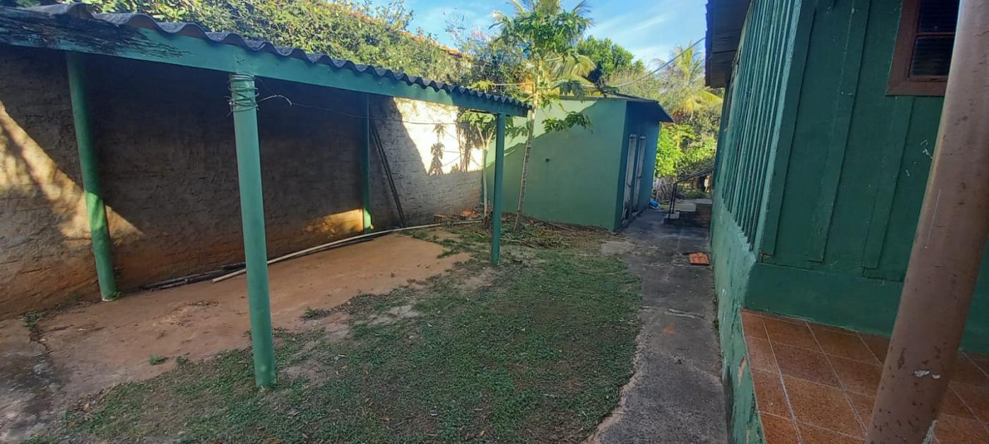 Casa à venda com 3 quartos, 840m² - Foto 2