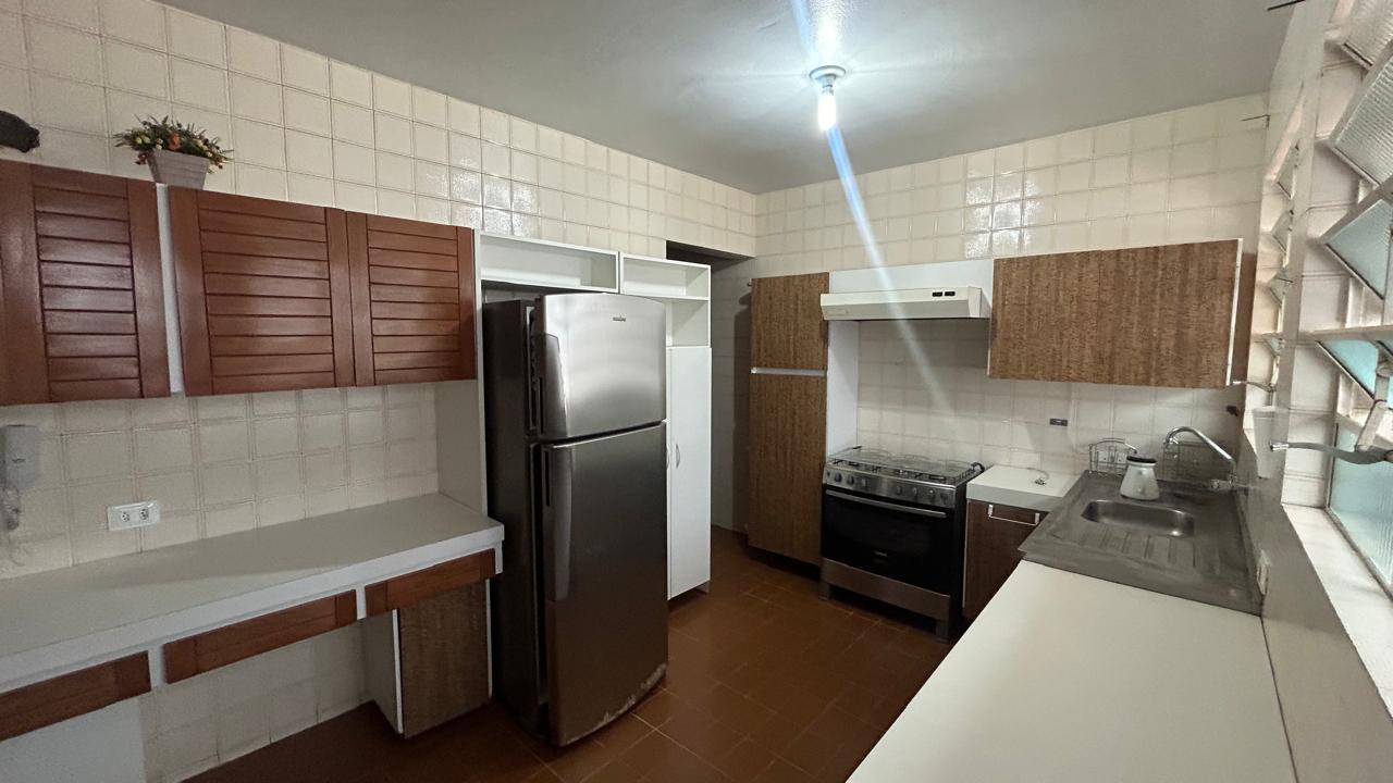 Apartamento para alugar com 3 quartos, 100m² - Foto 2