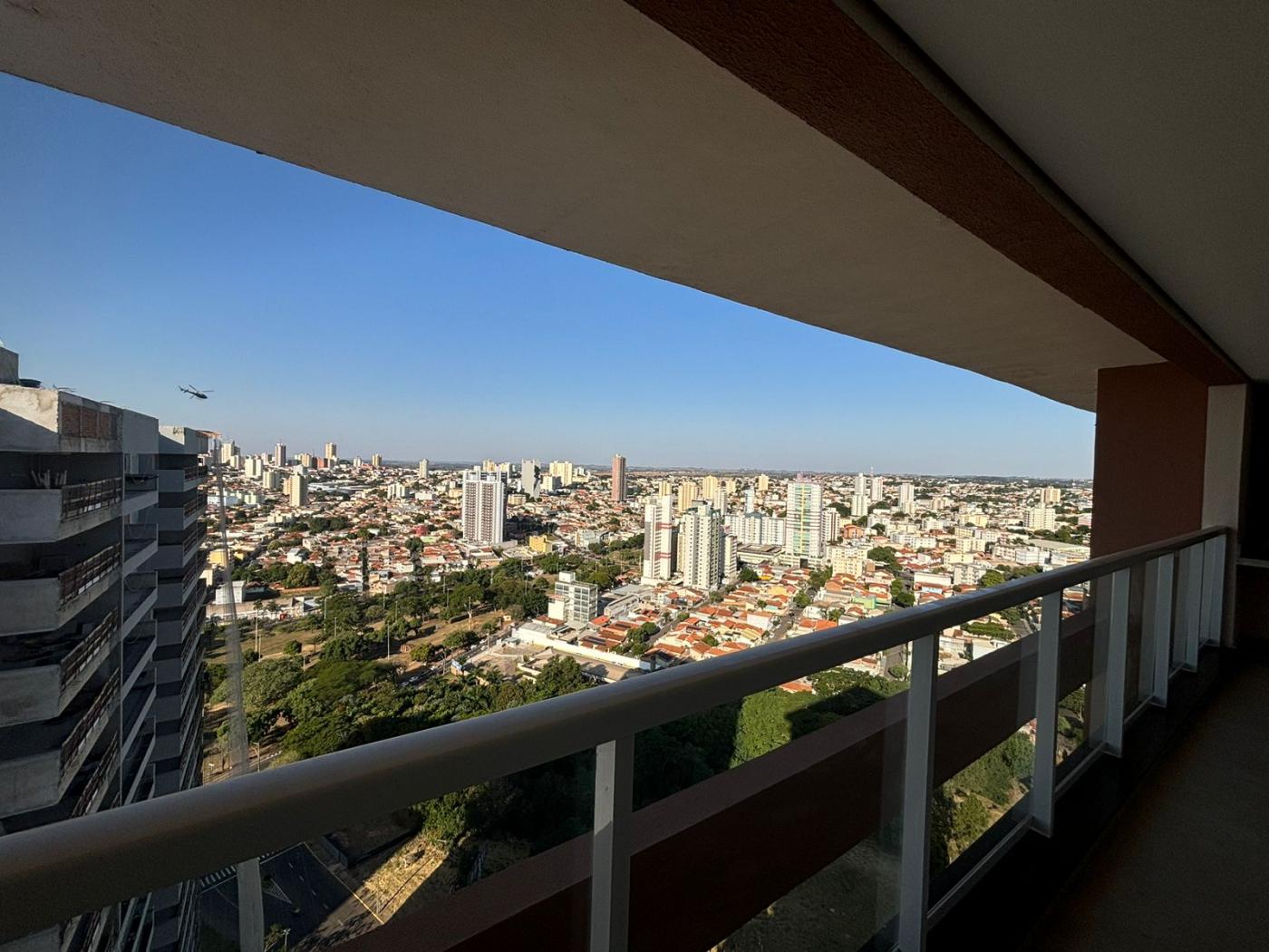 Apartamento à venda com 3 quartos, 152m² - Foto 1