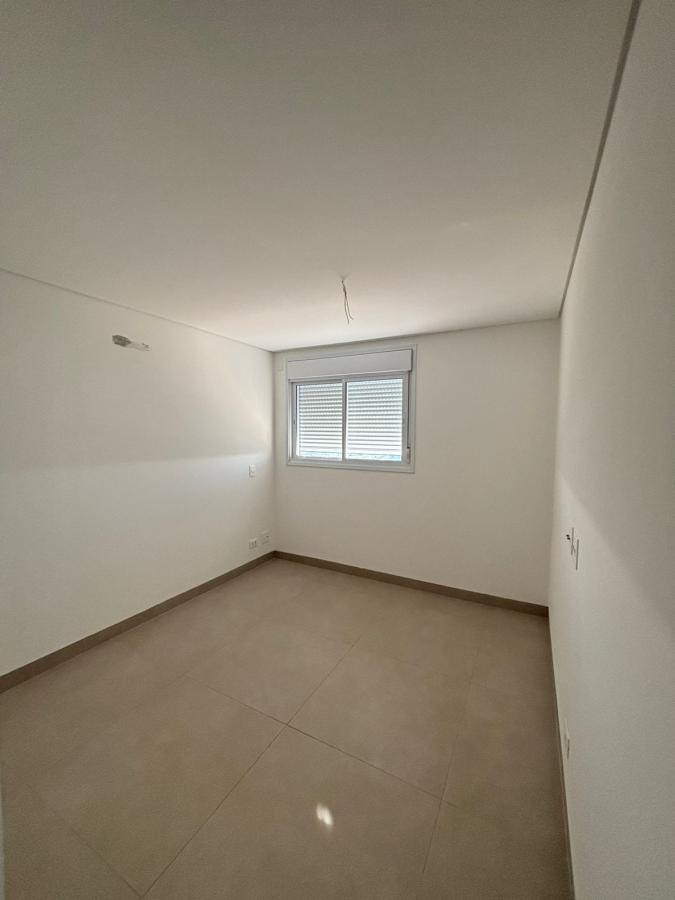 Apartamento à venda com 3 quartos, 152m² - Foto 10