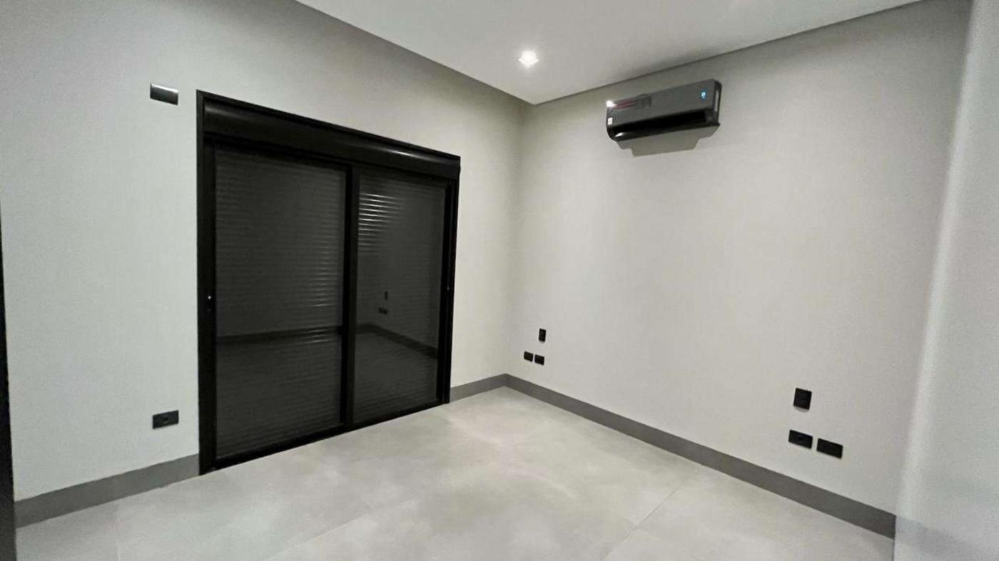 Casa de Condomínio à venda com 3 quartos, 241m² - Foto 25