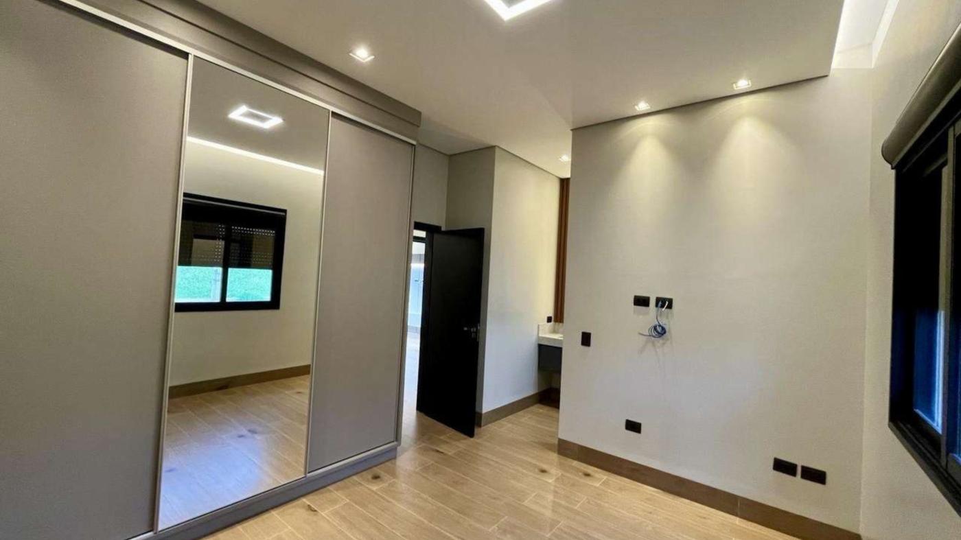 Casa de Condomínio à venda com 3 quartos, 241m² - Foto 26