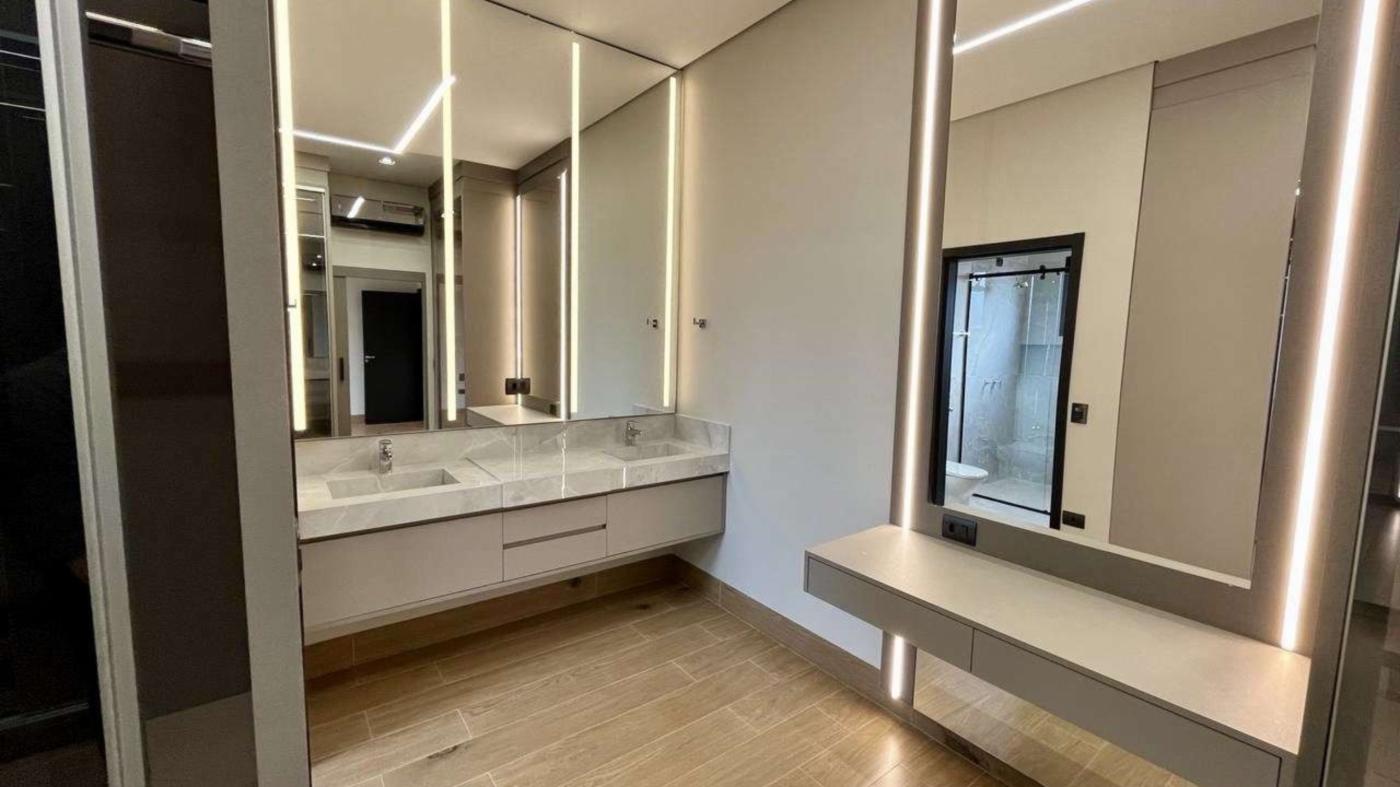 Casa de Condomínio à venda com 3 quartos, 241m² - Foto 31