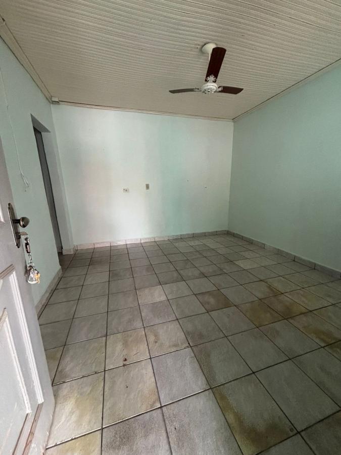 Casa à venda com 1 quarto, 300m² - Foto 10