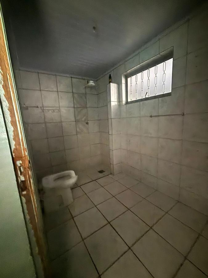 Casa à venda com 1 quarto, 300m² - Foto 14