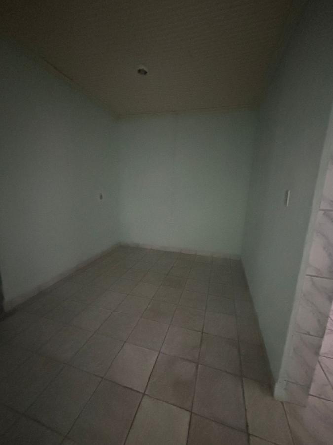 Casa à venda com 1 quarto, 300m² - Foto 16