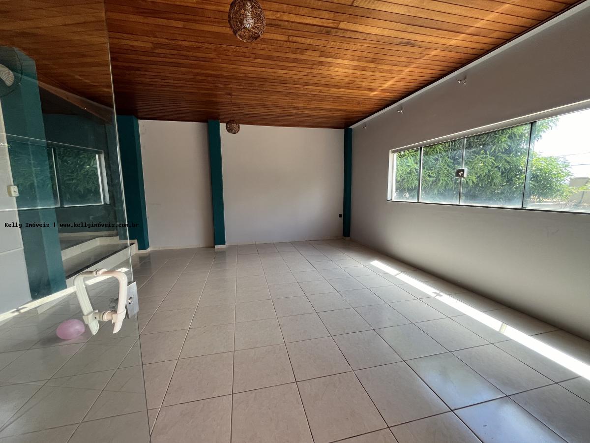 Casa para alugar com 5 quartos, 303m² - Foto 9