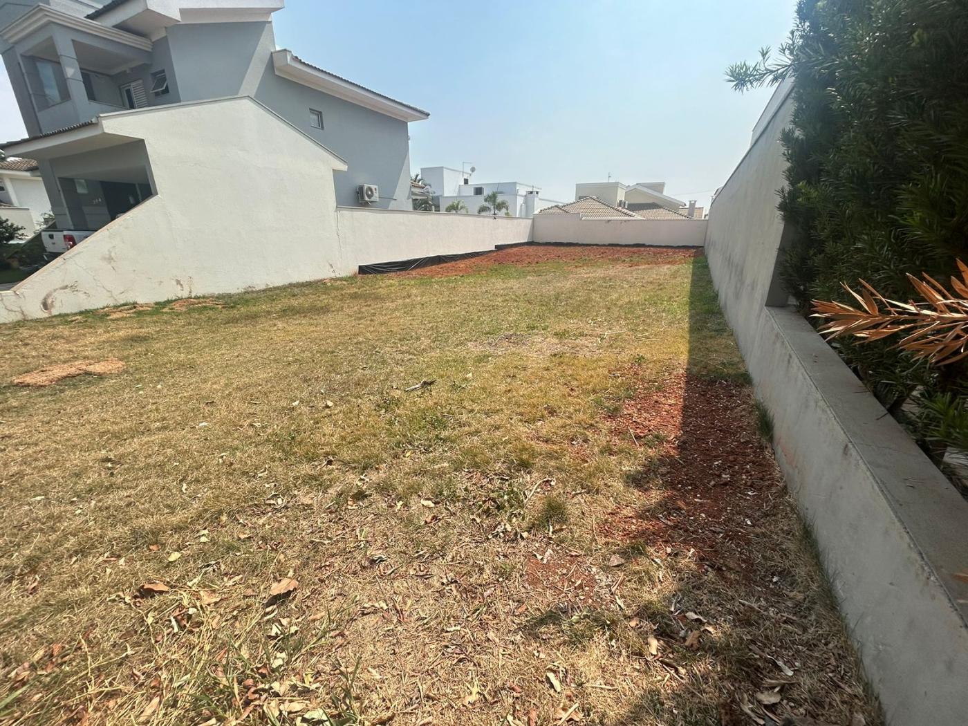 Terreno à venda, 360m² - Foto 1