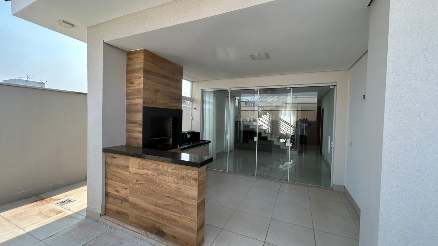 Casa de Condomínio à venda, 240m² - Foto 18