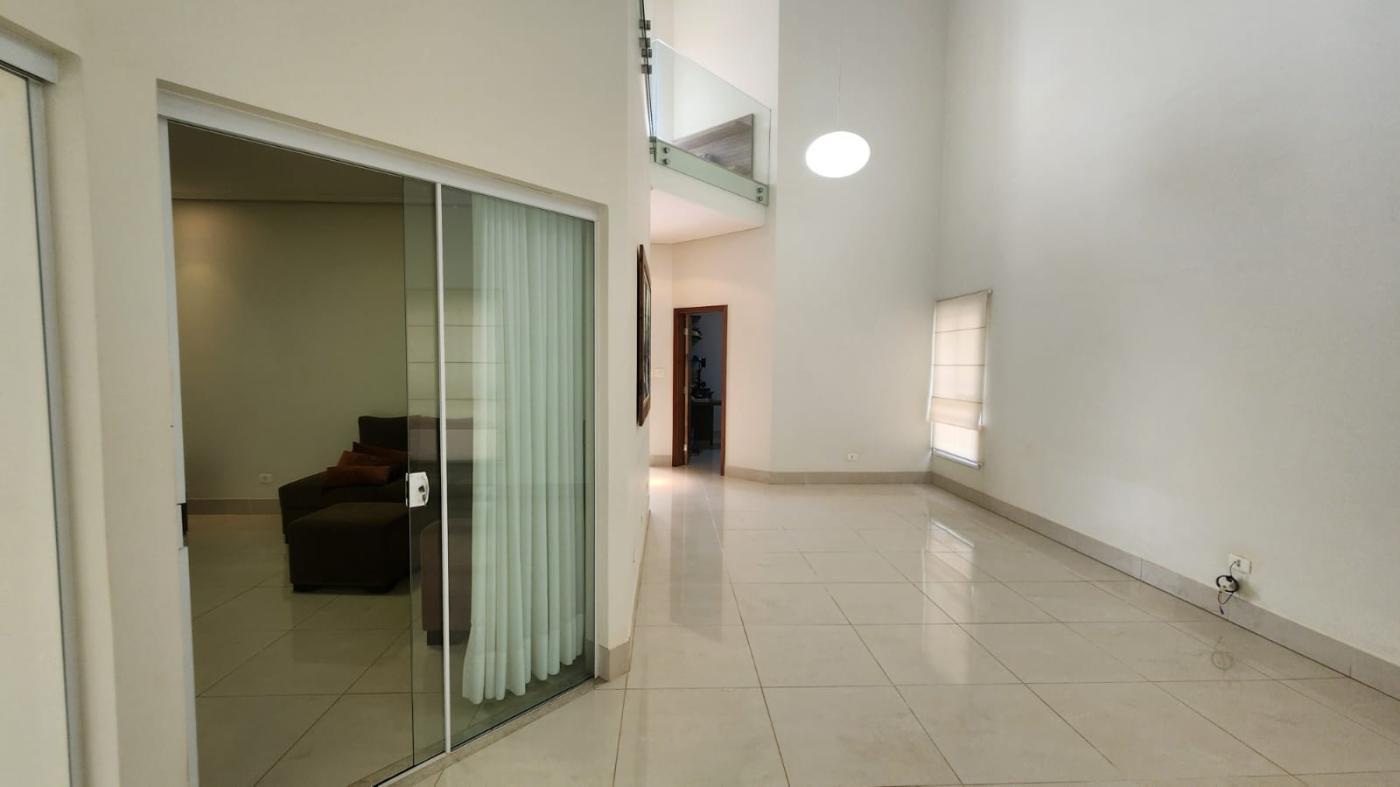 Casa de Condomínio à venda com 3 quartos, 325m² - Foto 4