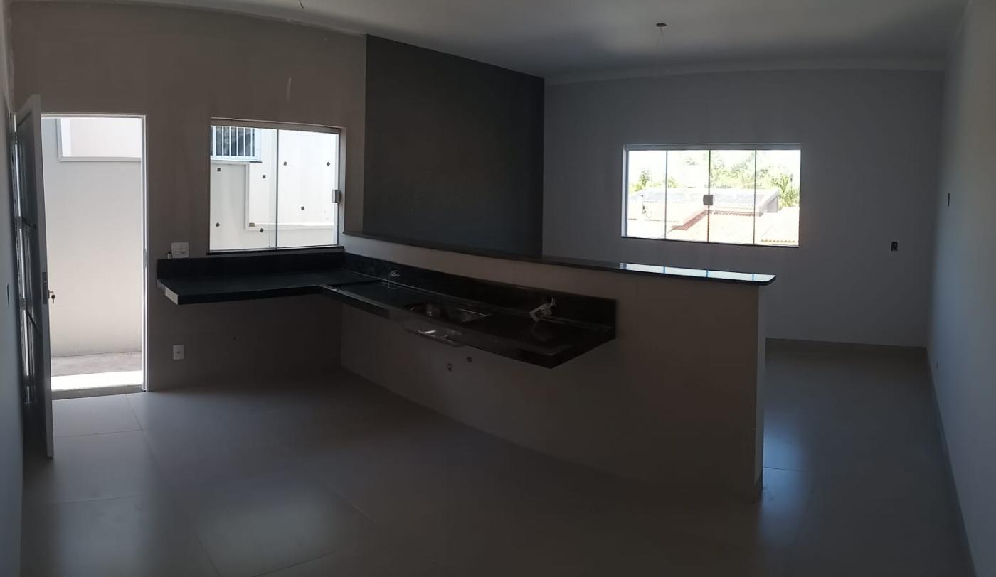 Casa à venda com 2 quartos, 150m² - Foto 3