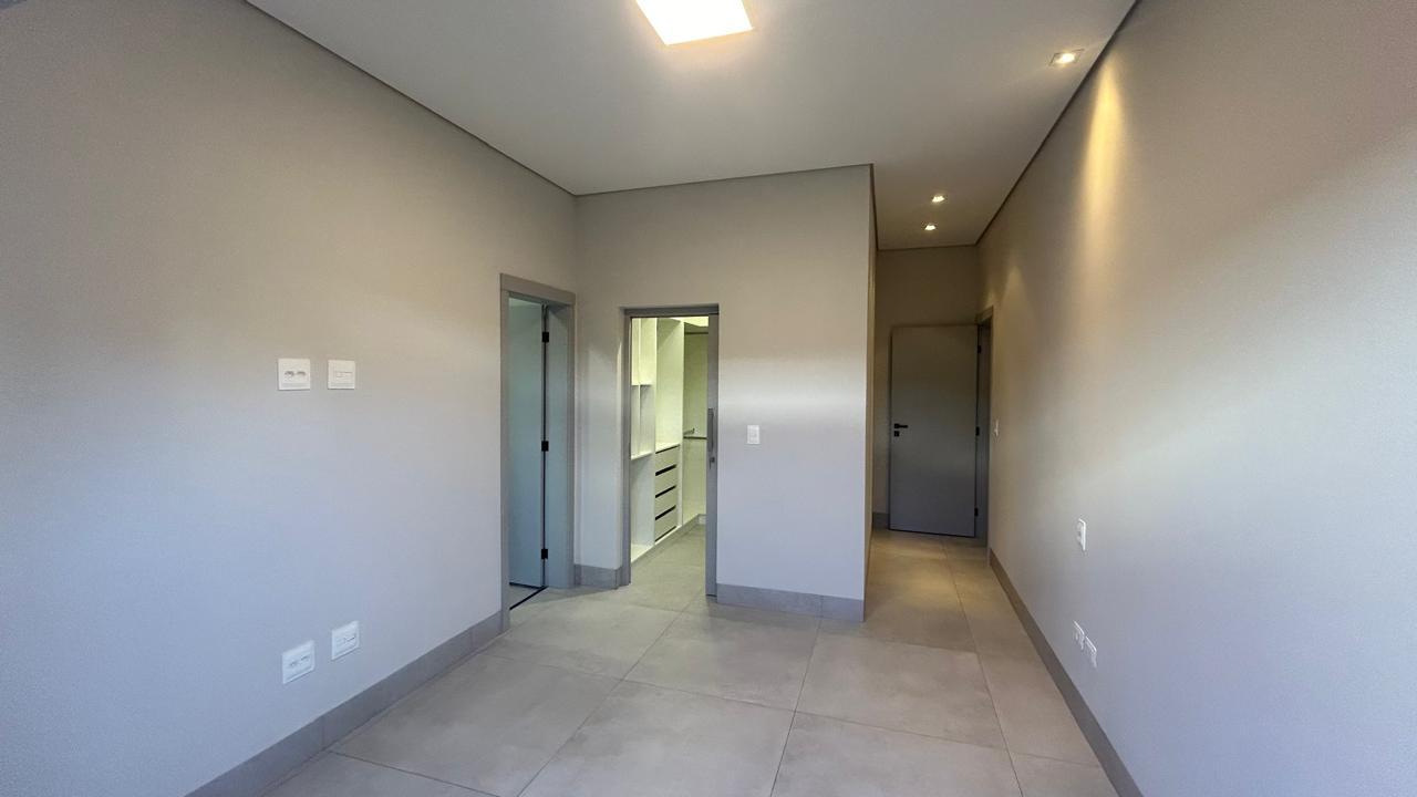 Casa de Condomínio à venda com 3 quartos, 443m² - Foto 17