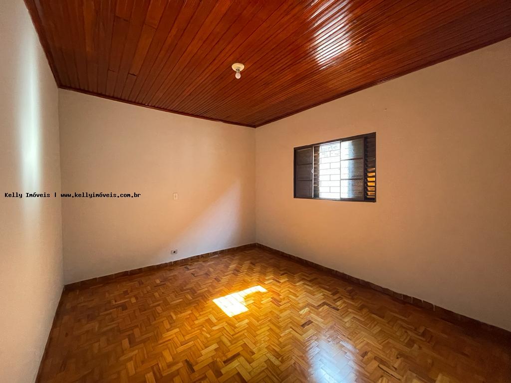 Casa para alugar com 4 quartos, 172m² - Foto 17