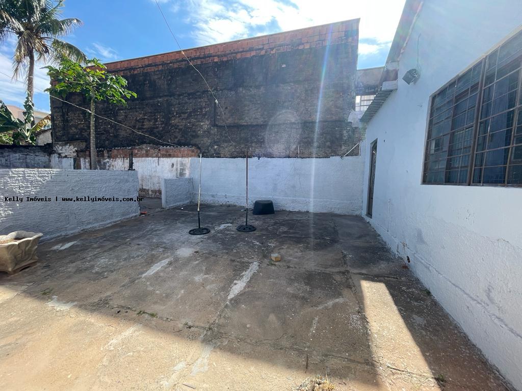 Casa para alugar com 4 quartos, 172m² - Foto 8