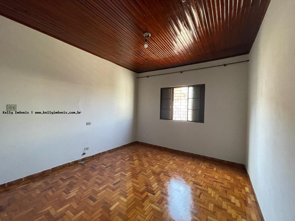 Casa para alugar com 4 quartos, 172m² - Foto 15