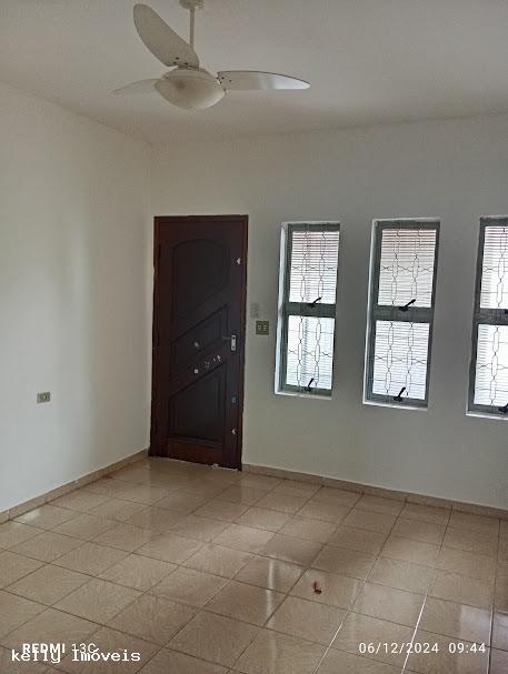 Casa para alugar com 3 quartos - Foto 3