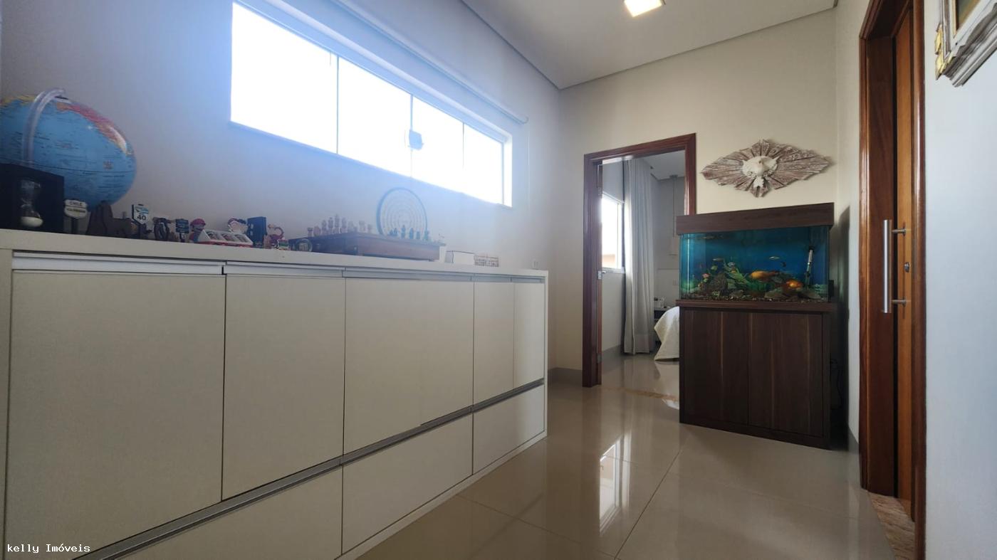 Casa de Condomínio à venda com 3 quartos, 260m² - Foto 20