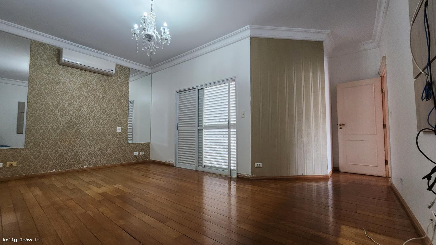 Casa de Condomínio para alugar com 5 quartos, 500m² - Foto 31