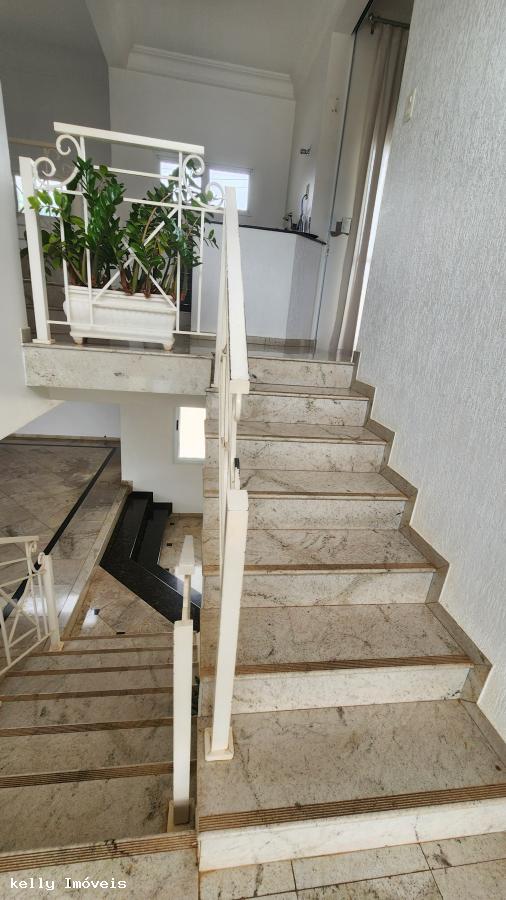 Casa de Condomínio para alugar com 5 quartos, 500m² - Foto 38