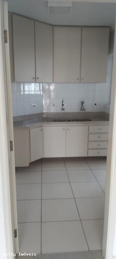 Apartamento à venda com 3 quartos, 133m² - Foto 15